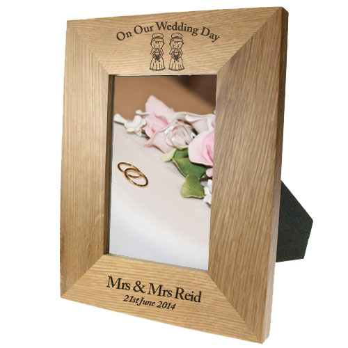 Portrait oak frame: Bride & Bride