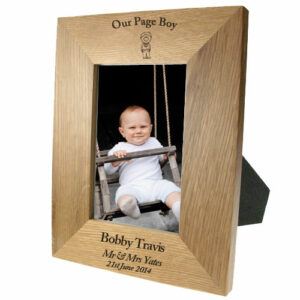 Portrait oak frame:Pageboy